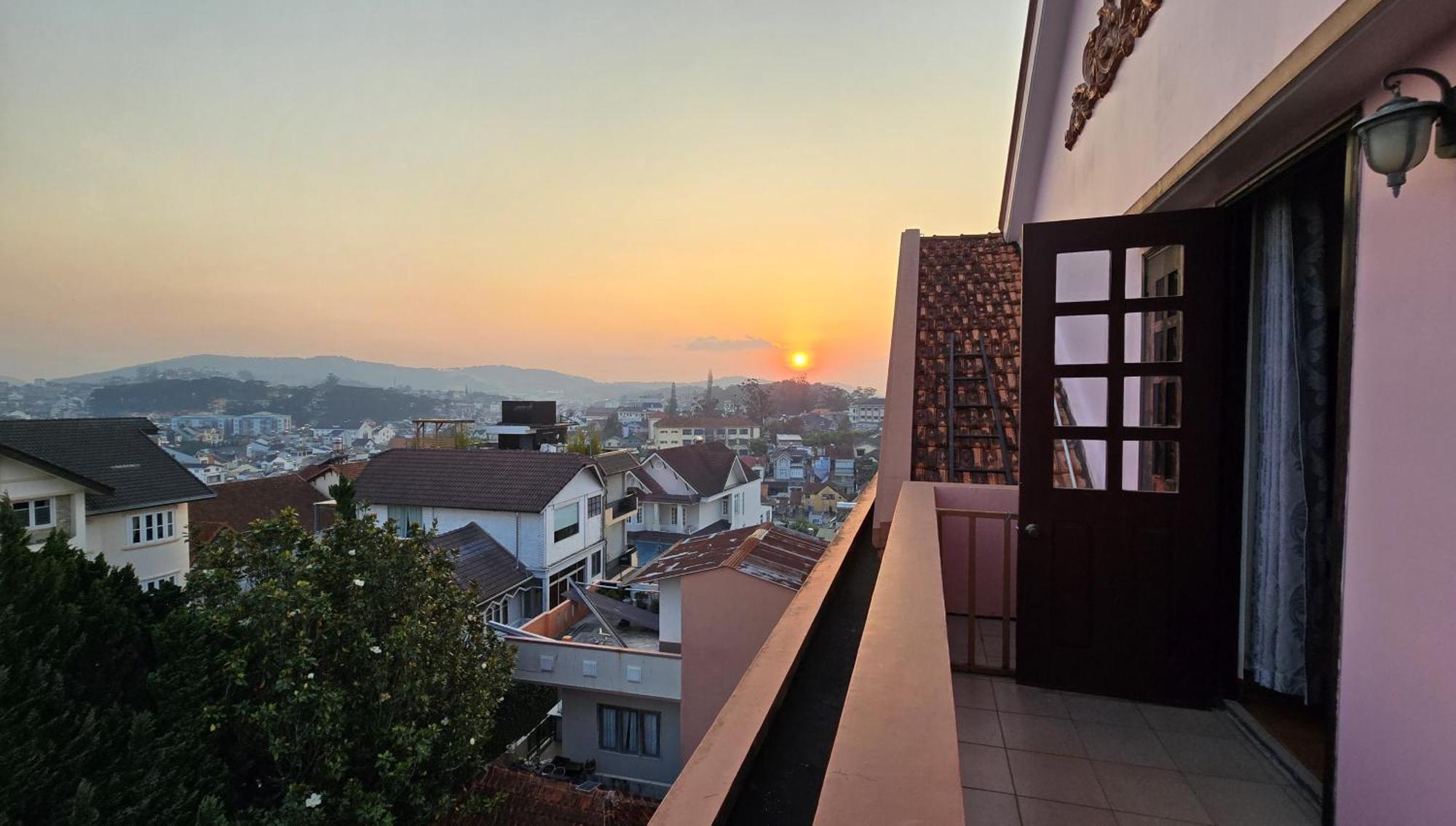 Villa Pink House Da Lat Buitenkant foto